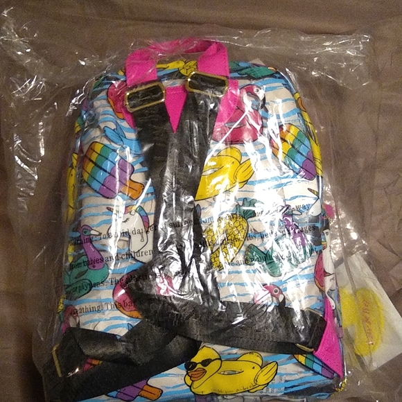 Betsey Johnson backpack - Picture 7 of 8